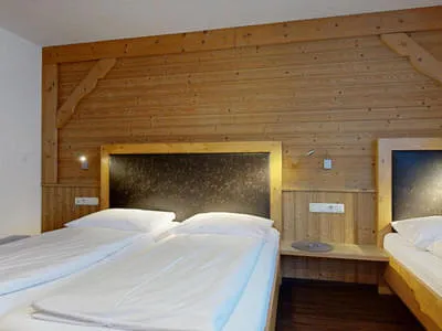 Zimmer Bild 2